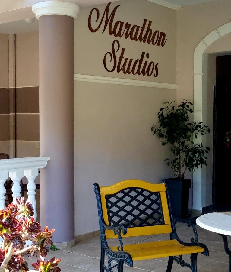 Marathon Studios & Apartments Keri Bagian luar foto